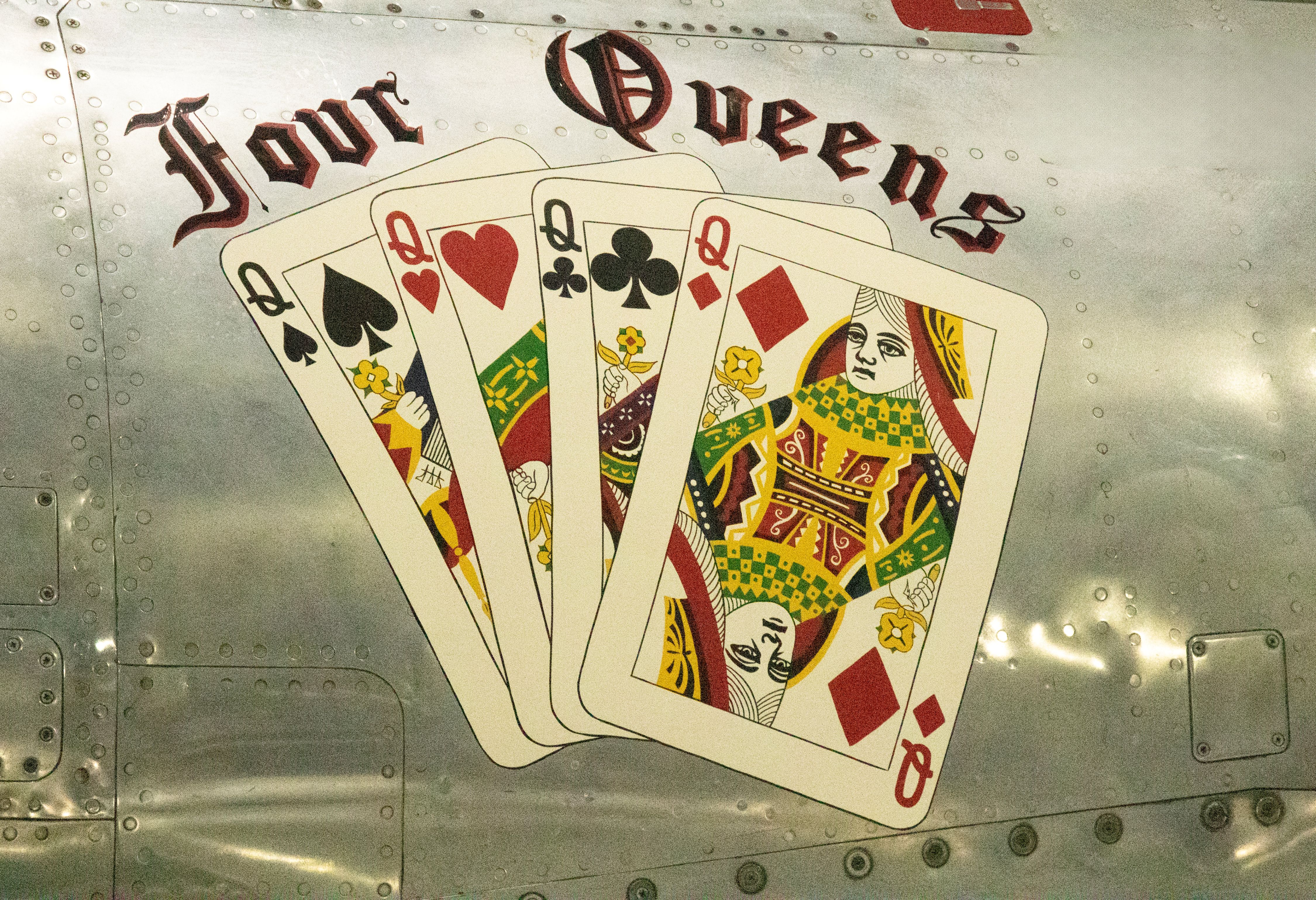 FOUR QUEENS.jpg